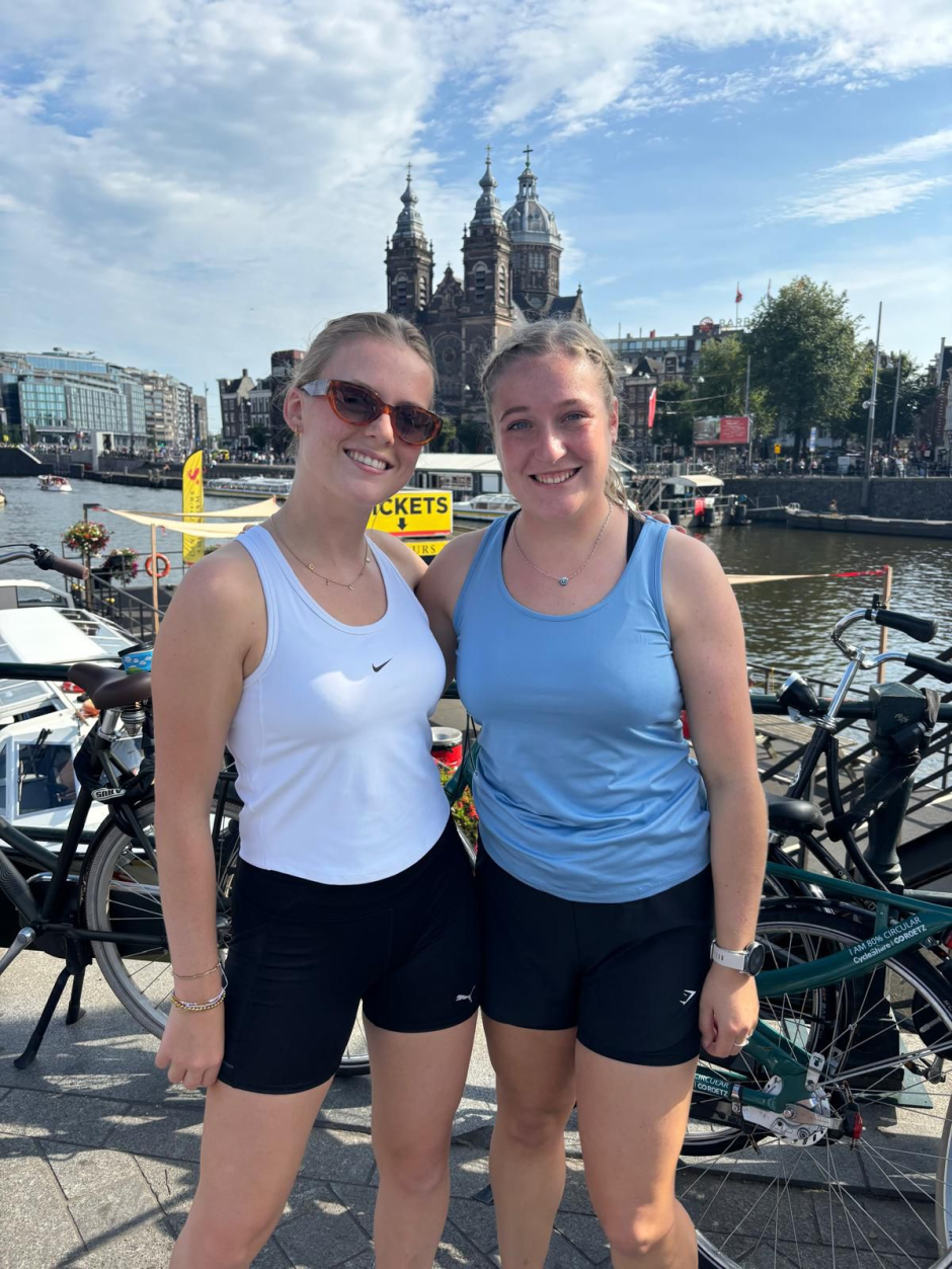 Maud en Puck in Amsterdam